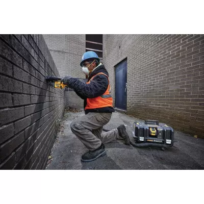 DEWALT FLEXVOLT 60V MAX* Angle Grinder with Kickback Brake, (DCG418B)